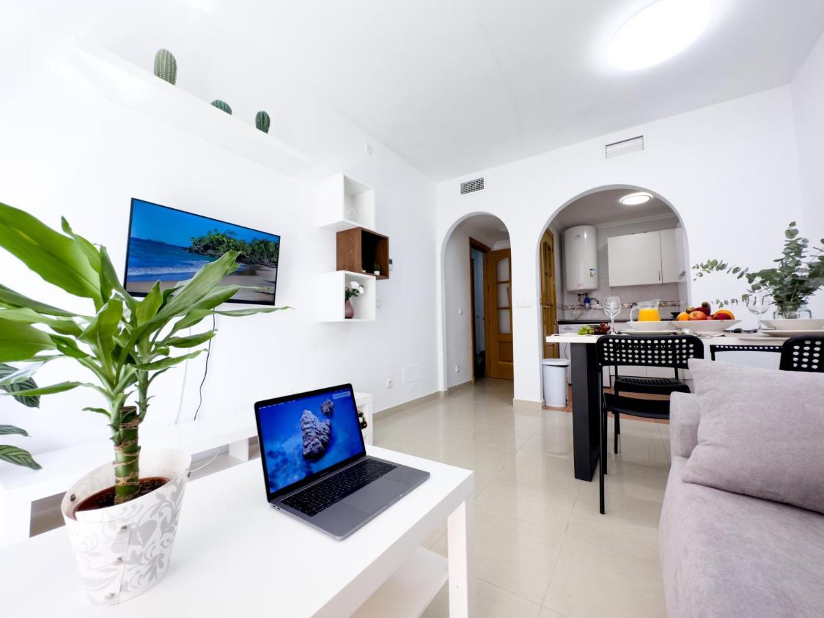 Playa Sun Apartment San Luis de Sabinillas Ngoại thất bức ảnh